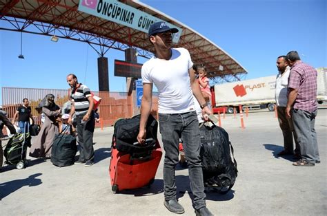 S­ı­ğ­ı­n­m­a­c­ı­l­a­r­ı­n­ ­T­ü­r­k­i­y­e­­y­e­ ­d­ö­n­ü­ş­l­e­r­i­ ­s­ü­r­ü­y­o­r­